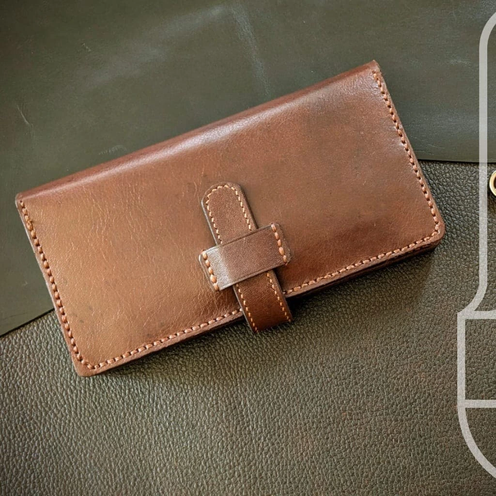 Luxora Clutch Wallet - Image 2