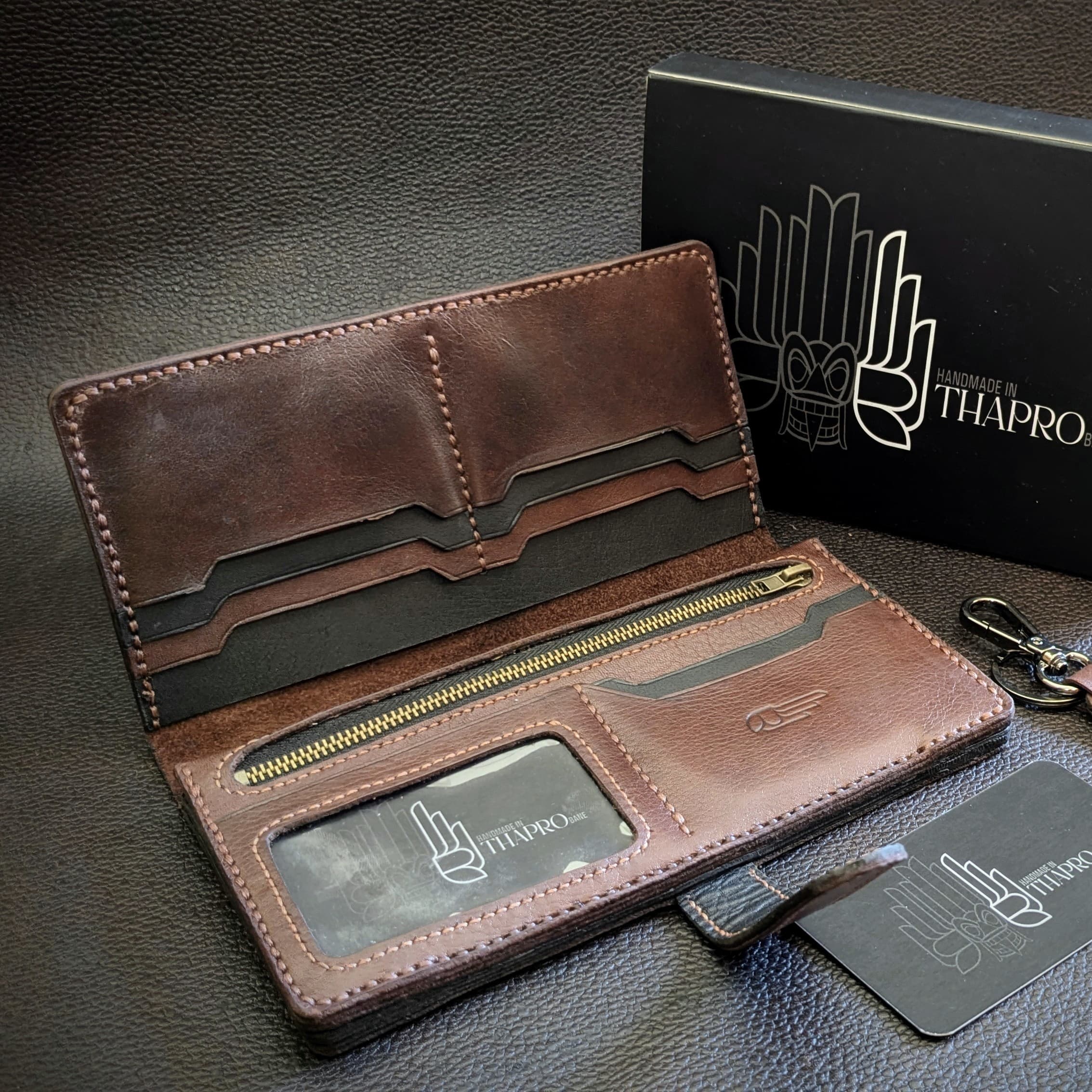 Luxora Clutch Wallet - Image 4